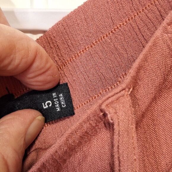 Torrid Womens Size 5 5X Mauve Color Wide Leg Rayon Pull On Pants Lined Tie Belt - Picture 8 of 10